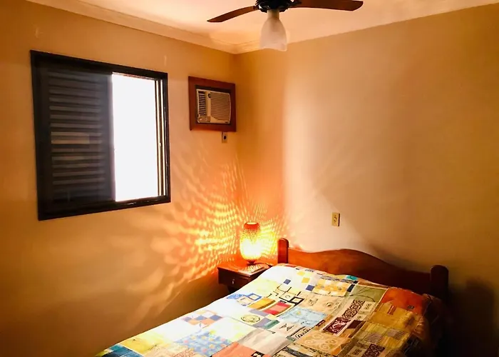 Lindo Apartamento 200 Metros Da Praia!